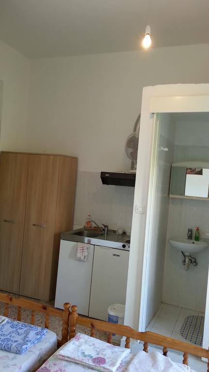 Marina'S Rooms Lipsi Zimmer foto